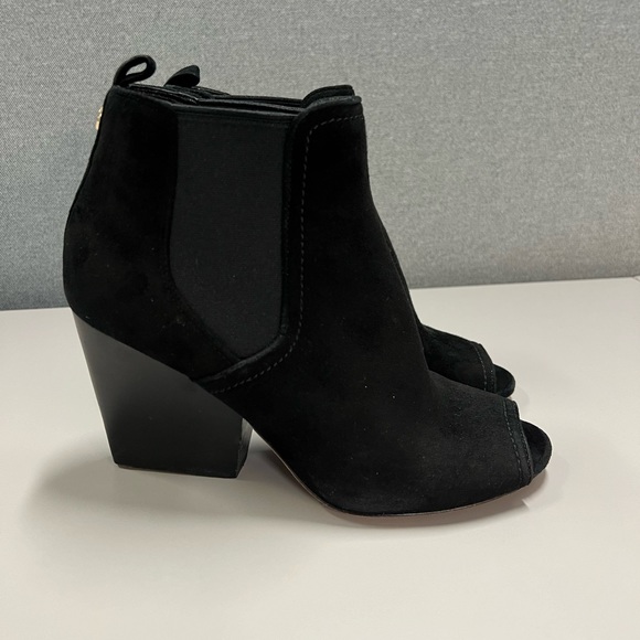 Tory Burch Gemma Peep Toe Suede Booties Size 7 - Picture 2 of 10
